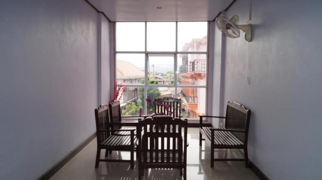 Phou Ang Kham 2 Hotel Ванг Виенг Екстериор снимка