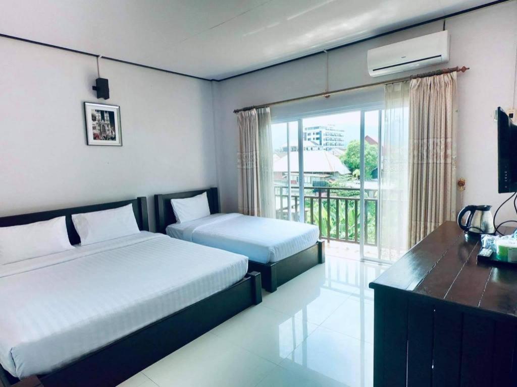 Phou Ang Kham 2 Hotel Ванг Виенг Екстериор снимка