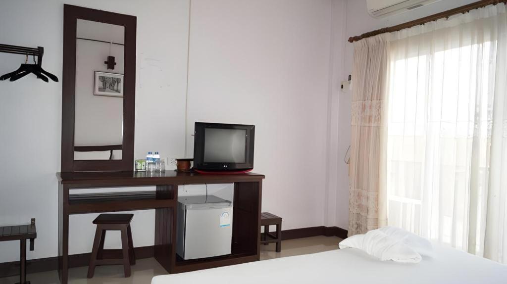 Phou Ang Kham 2 Hotel Ванг Виенг Екстериор снимка