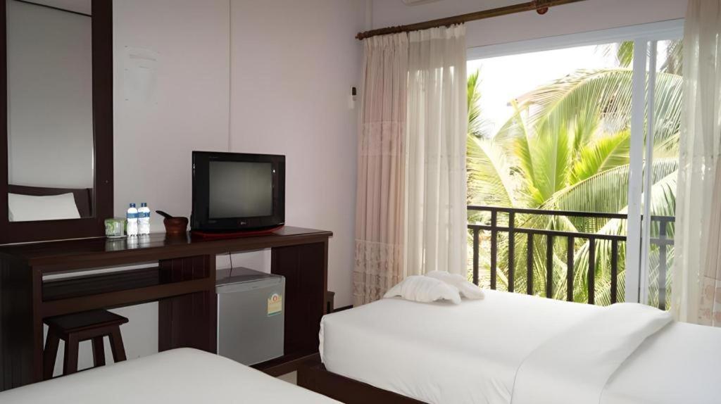 Phou Ang Kham 2 Hotel Ванг Виенг Екстериор снимка