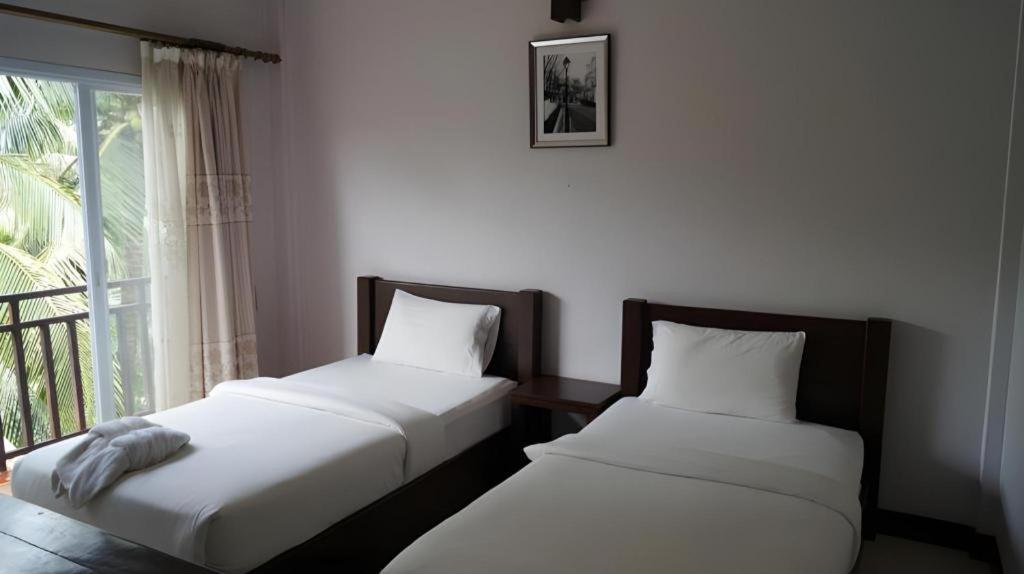 Phou Ang Kham 2 Hotel Ванг Виенг Екстериор снимка