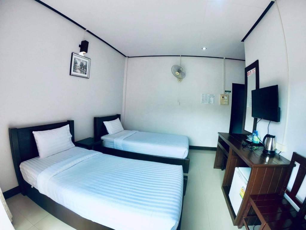 Phou Ang Kham 2 Hotel Ванг Виенг Екстериор снимка